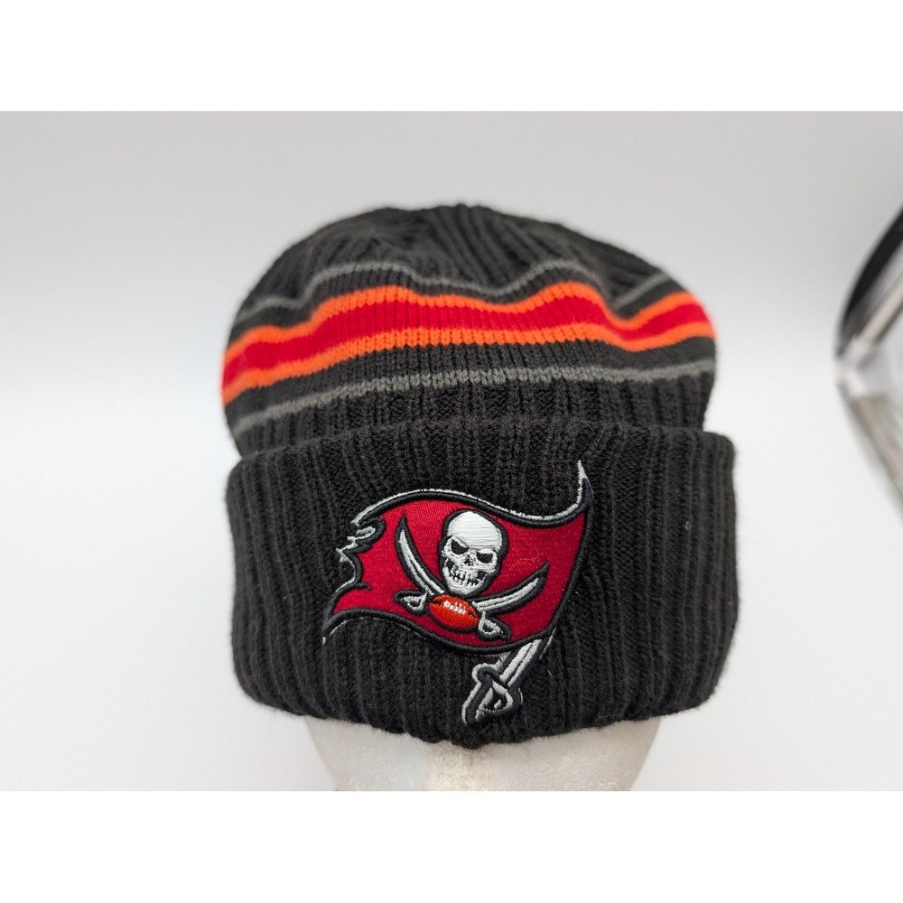 New Era Tampa Bay Buccaneers NFL Knit Cuffed Beanie Black Striped Fleece Lined